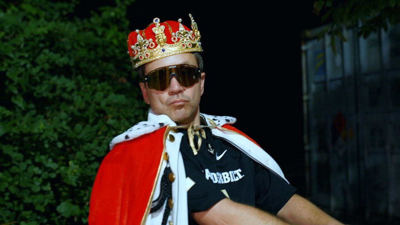 guy in a king costume